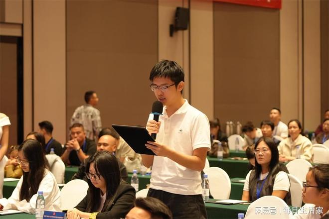 文化进万家高峰论坛在郑圆满举办AG真人试玩平台首届千年藏医(图4)